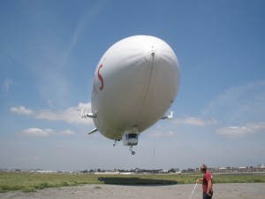 Zeppelin landing